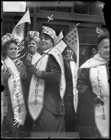 Illinois suffragists, 1913