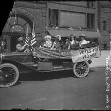 Suffragists in car, c.1910